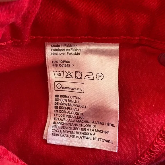 H&M Red Shorts - Picture 10 of 10